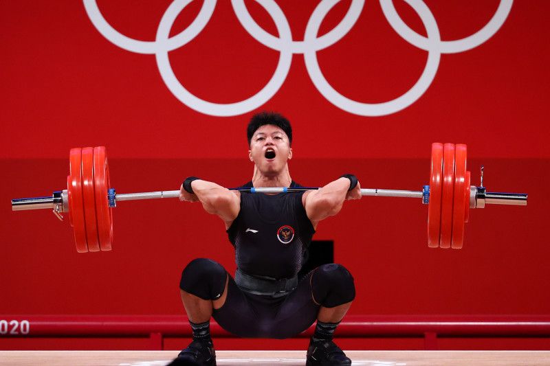 - Lifter Indonesia Rahmat Erwin Abdullah