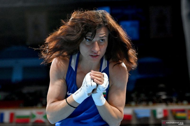 2021-08-07T053715Z_1113264225_SP1EH870FM03S_RTRMADP_3_OLYMPICS-2020-BOX-W-51KG-F