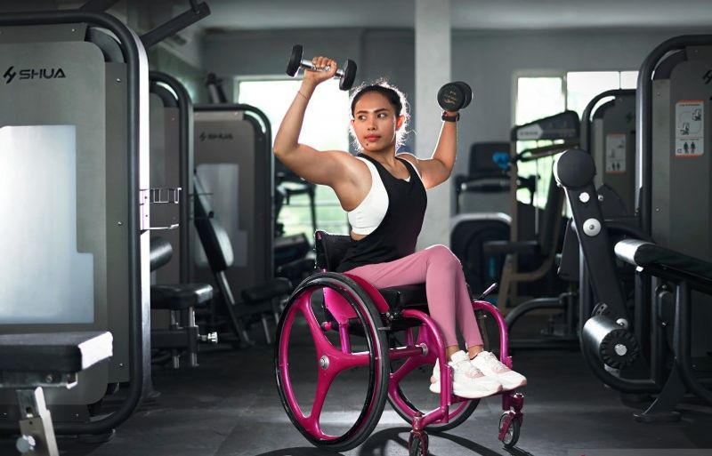 INDONESIA-Ni-Nengah-Widiasih-Para-Power-Lifting-1