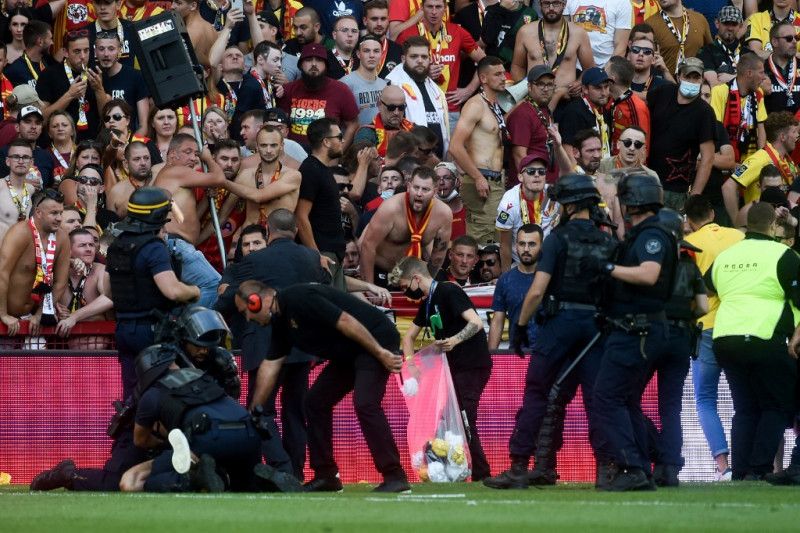 Lens - rusuh