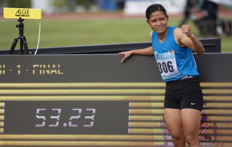 atletik pon -sri-mayasari-juara-lari-400meter-pon-papua