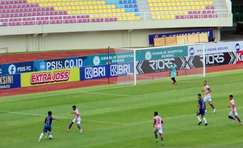 PSIS-Persik
