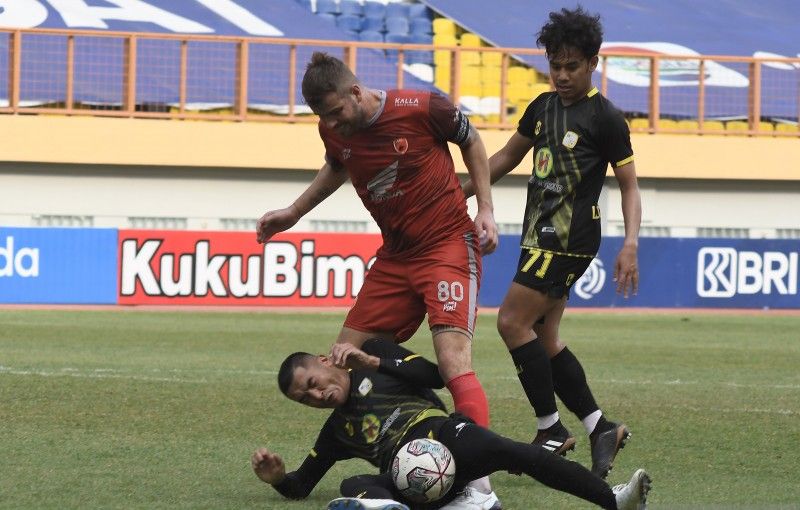 psm-makassar-melawan-ps-barito-putera2