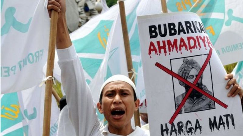 demo pembubaran ahmadiyah