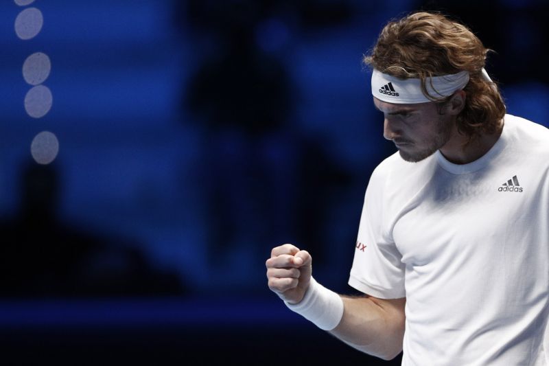 Tsitsipas kalah