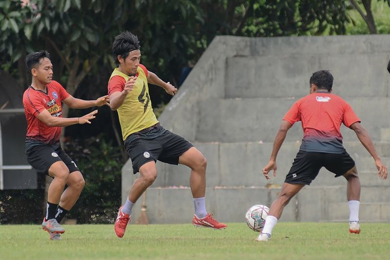 arema berlatih