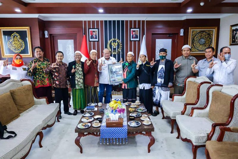 berita-20211124_015019-