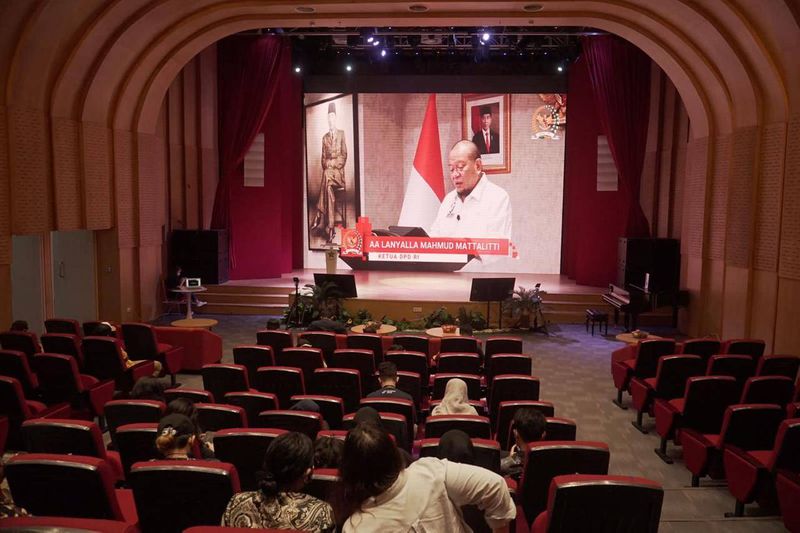 berita-20211127_231953-