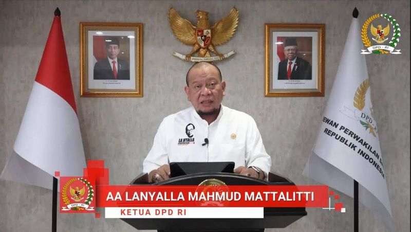 berita-20211204_034756-
