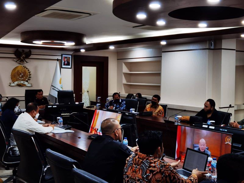 berita-20211211_045218-