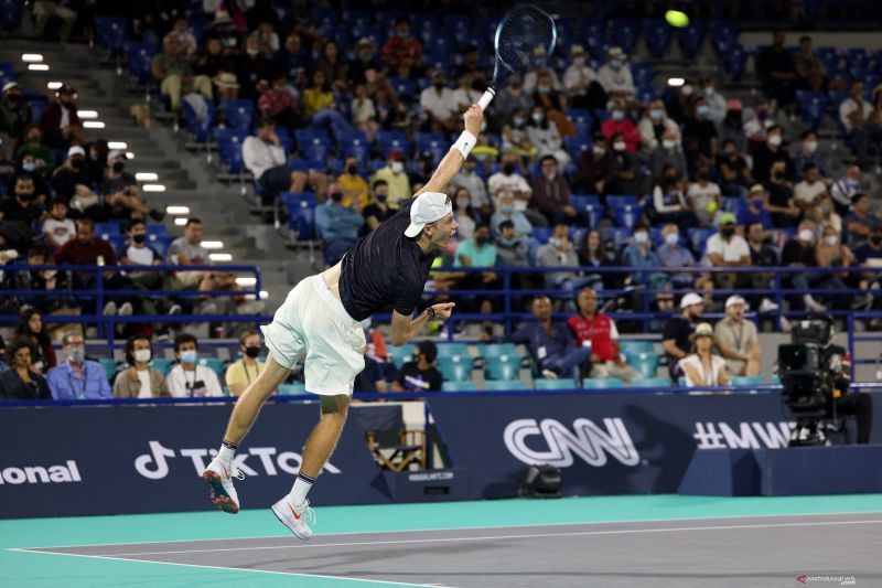 Shapovalov1