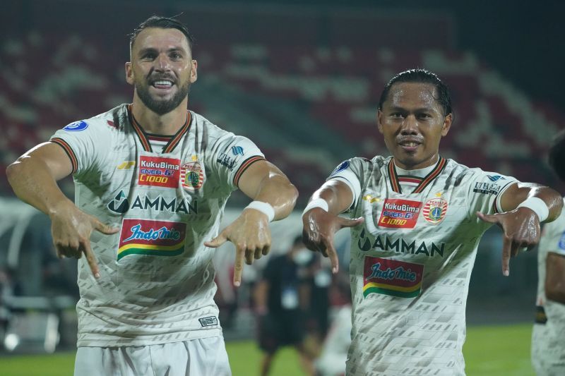 persija menang