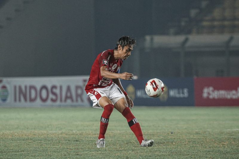 gelandang bali united