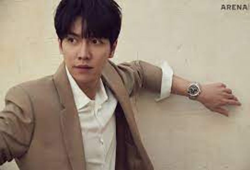 Lee Seung Gi Donasikan 100 Juta Won ke Rumah Sakit, Fans Tak Mau Kalah