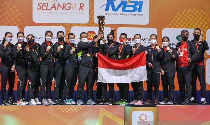 PodiumTimPutri