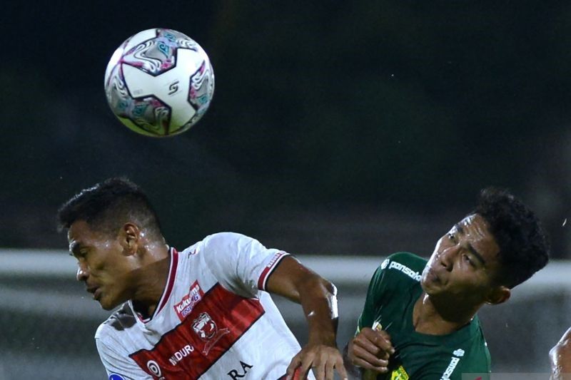 madura-united-lawan-persebaya