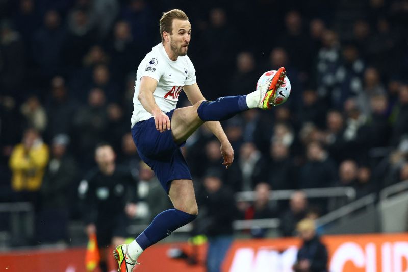 2022-03-07T205059Z_994730985_UP1EI371LWXDD_RTRMADP_3_SOCCER-ENGLAND-TOT-EVE-REPO