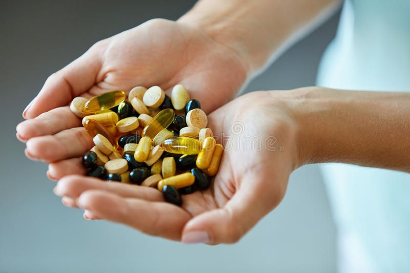 Terlalu Banyak Mengonsumsi Vitamin? Ini Efek Sampingnya