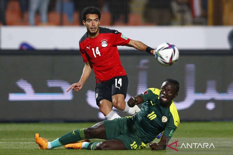 2022-03-25T204252Z_665106745_UP1EI3P1LJFWS_RTRMADP_3_SOCCER-WORLDCUP-EGY-SEN-REP