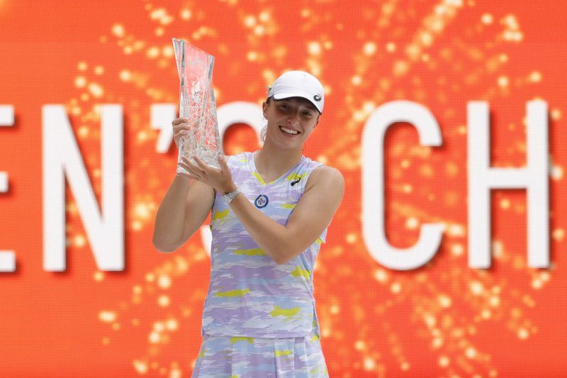 2022-04-02T191525Z_971055122_MT1USATODAY18007306_RTRMADP_3_TENNIS-MIAMI-OPEN