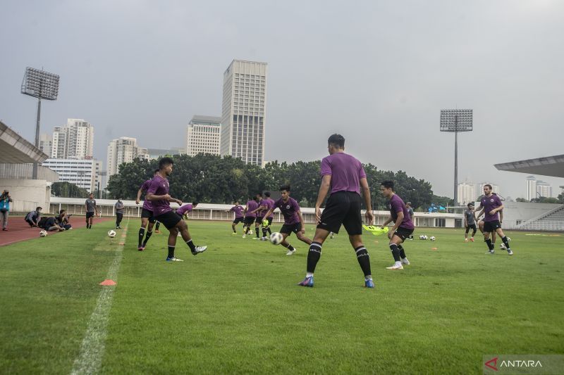 antarafoto-latihan-timnas-u-23-sea-games-120422-adm-9-1