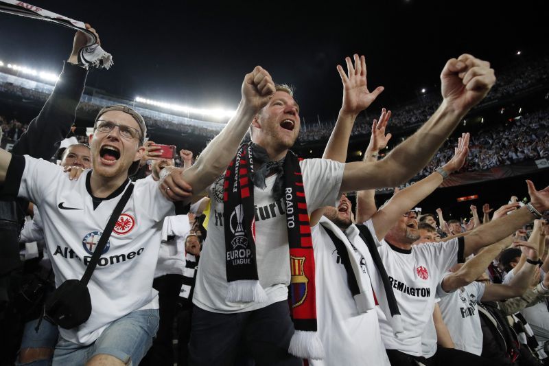 2022-04-14T211722Z_1114359303_UP1EI4E1N4XF1_RTRMADP_3_SOCCER-EUROPA-FCB-SGE-REPO