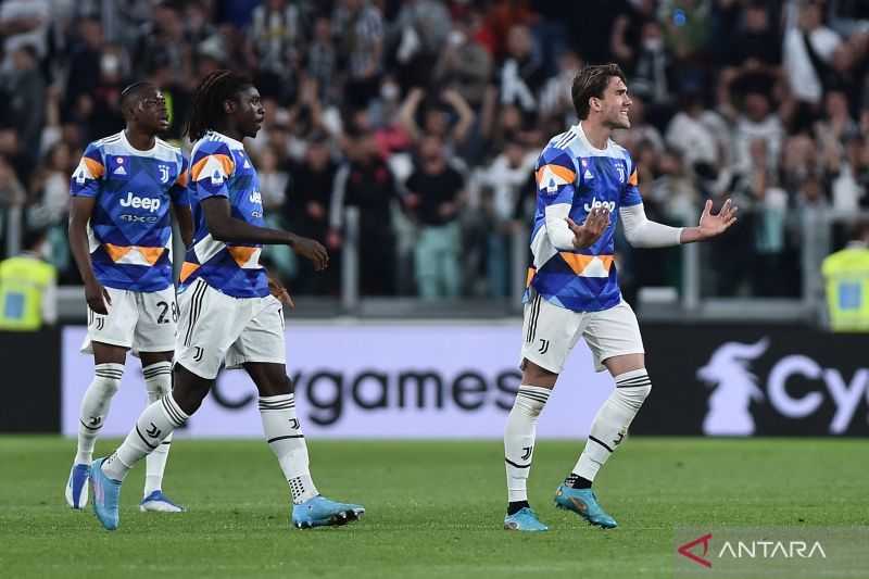 2022-04-16T183333Z_1135959389_UP1EI4G1FJVRD_RTRMADP_3_SOCCER-ITALY-JUV-BGN-REPOR