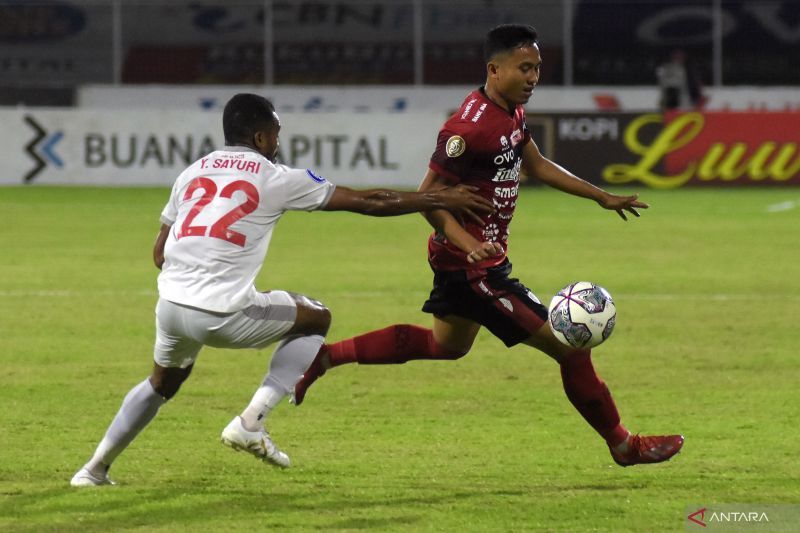 antarafoto-bali-united-melawan-psm-070222-nhw-7