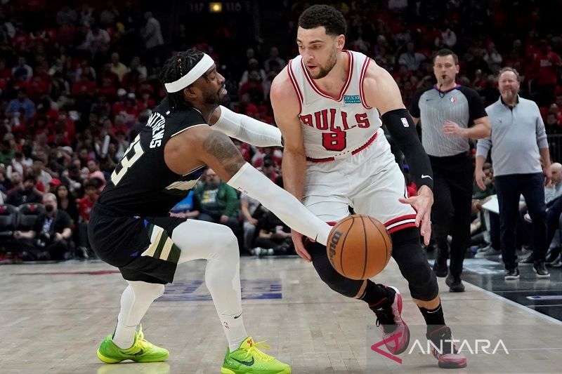 20220426-zach-lavine
