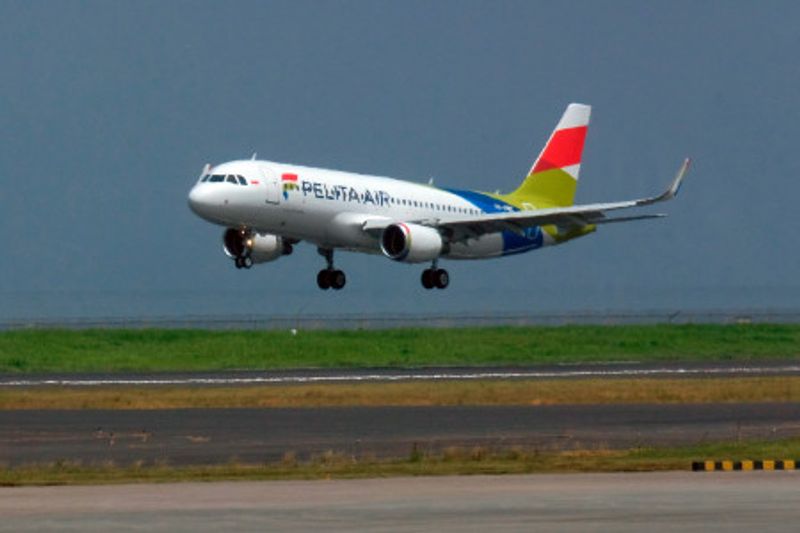 PENERBANGAN PERDANA MASKAPAI PELITA AIR (3)