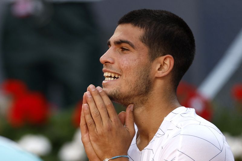 2022-05-06T165000Z_358628763_UP1EI561ARADT_RTRMADP_3_TENNIS-MADRID (1)