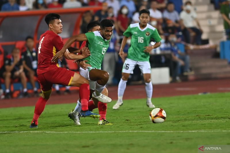antarafoto-laga-perdana-sepakbola-indonesia-lawan-vietnam-060522-app-2-1 (1)