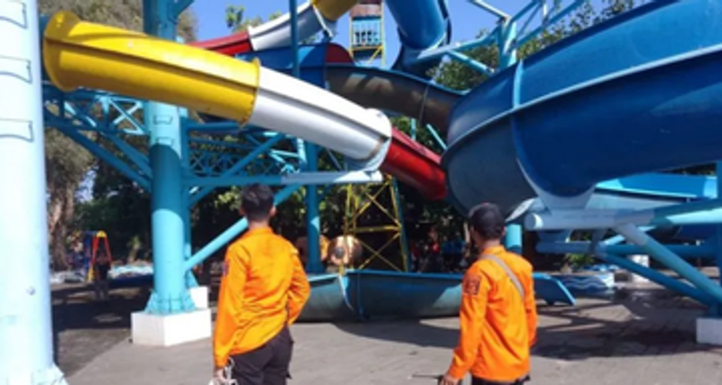 seluncuran taman hiburan