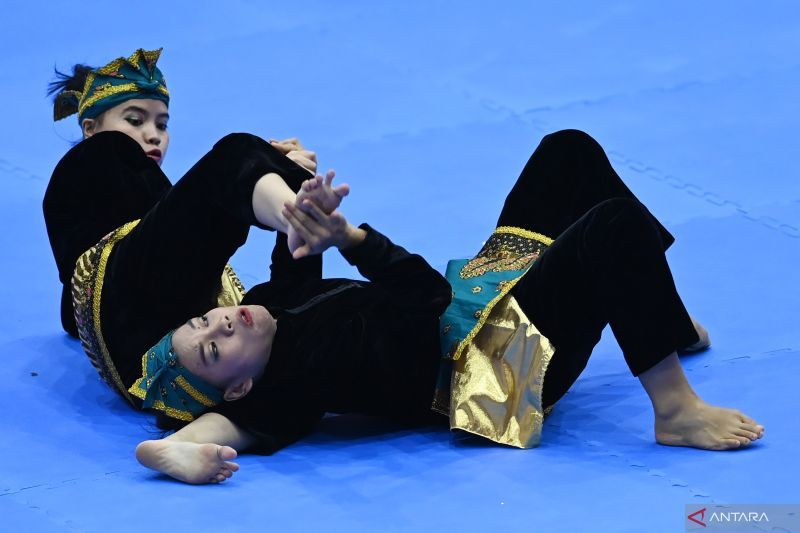 antarafoto-riska-ririn-kalahkan-pesilat-filipina-100522-app-10