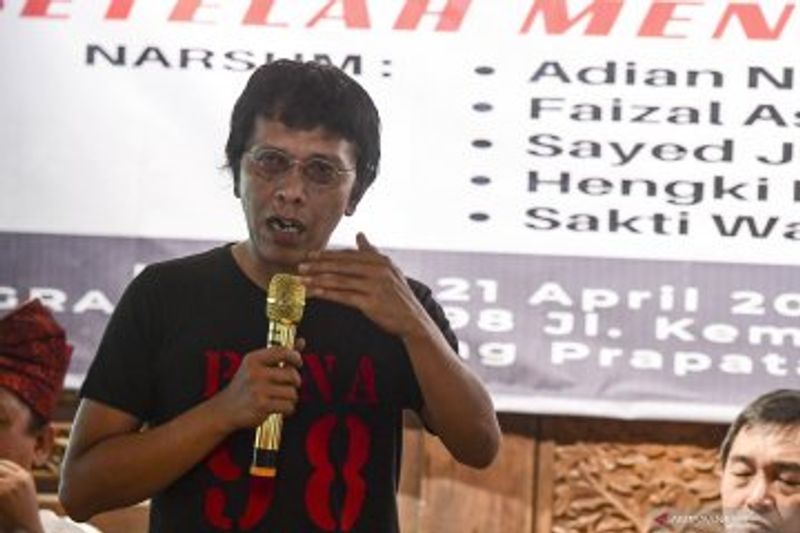 adian napitupulu