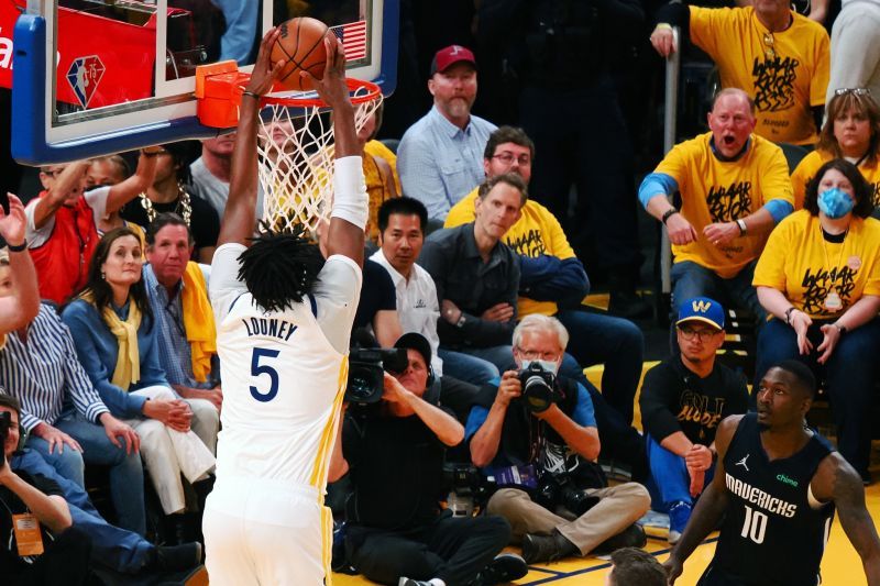 2022-05-21T035332Z_1759598416_MT1USATODAY18315851_RTRMADP_3_NBA-PLAYOFFS-DALLAS-