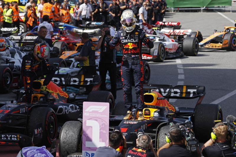 2022-05-22T145346Z_1842146324_UP1EI5M15DKK0_RTRMADP_3_MOTOR-F1-SPAIN