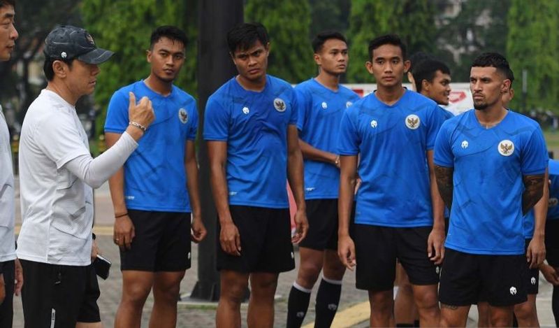 latihan-perdana-timnas-260522-hma-1
