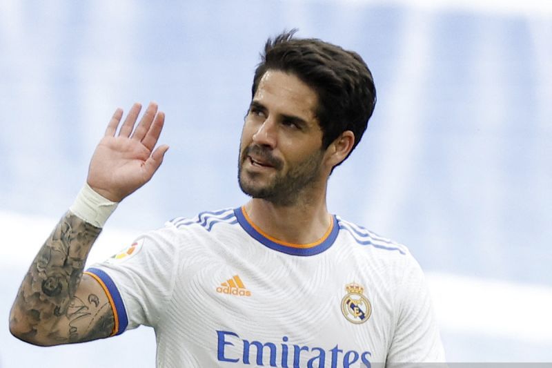 2022-04-30T155239Z_346591177_UP1EI4U183P1P_RTRMADP_3_SOCCER-SPAIN-MAD-ESY-REPORT