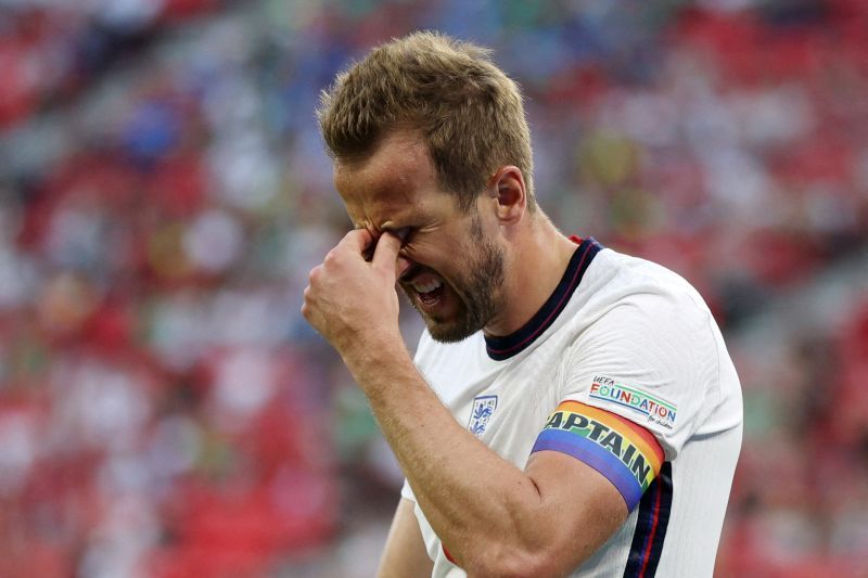 2022-06-04T182222Z_1120650918_UP1EI641DBE3S_RTRMADP_3_SOCCER-UEFANATIONS-HUN-ENG