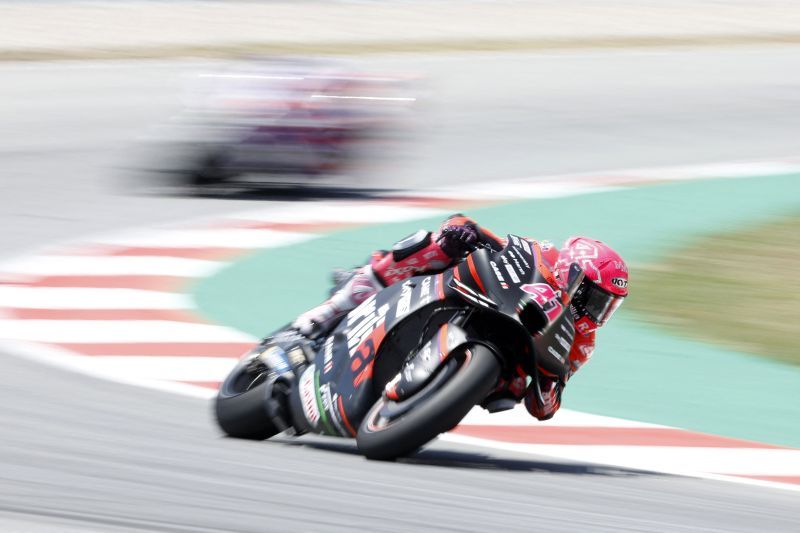 2022-06-05T122338Z_1600656689_UP1EI650YFCHZ_RTRMADP_3_MOTOR-MOTOGP-CATALUNYA