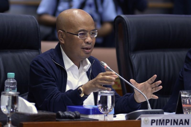 desmond j mahesa gerindra