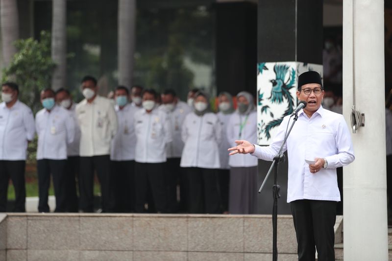 Menteri_Desa_PDTT_6-6-2022_1