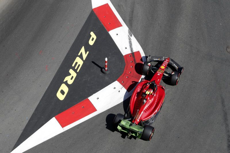 2022-06-11T112939Z_648191097_UP1EI6B0VXEN4_RTRMADP_3_MOTOR-F1-AZERBAIJAN
