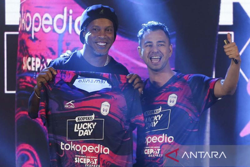 antarafoto-peluncuran-jersey-rans-nusantara-fc-240622-riv-4