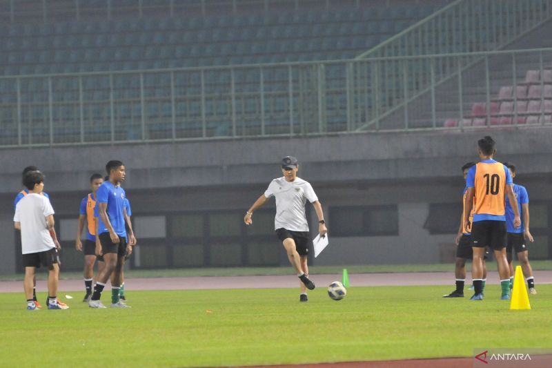 antarafoto-latihan-timnas-u19-di-bekasi-260622-fm-3