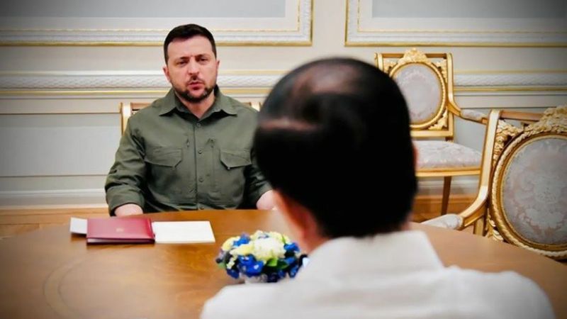 62bc730e9d79d-presiden-ukraina-zelensky-berbincang-dengan-presiden-jokowi_1265_7