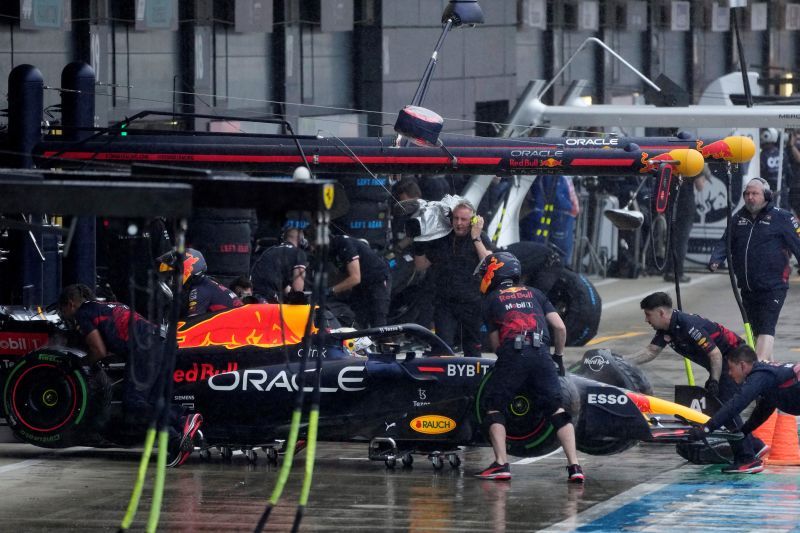 VERSTAPPEN-RED-BULL-SILVERSTONE