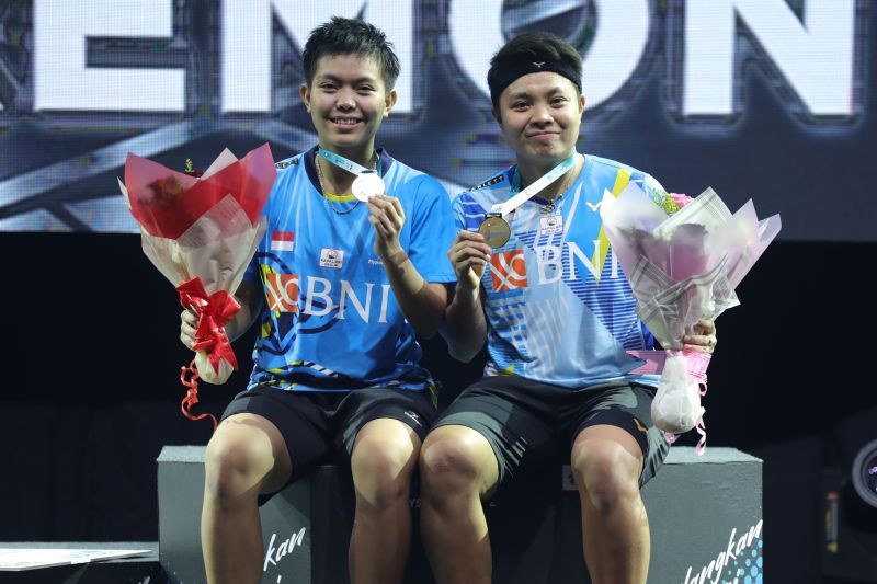 PodiumApriFadia5_PBSI_MalaysiaOpen2022_Final_20220703