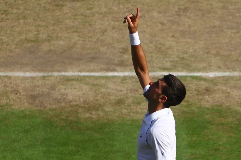 2022-07-08T171845Z_1_LYNXMPEI670UI_RTROPTP_4_TENNIS-WIMBLEDON